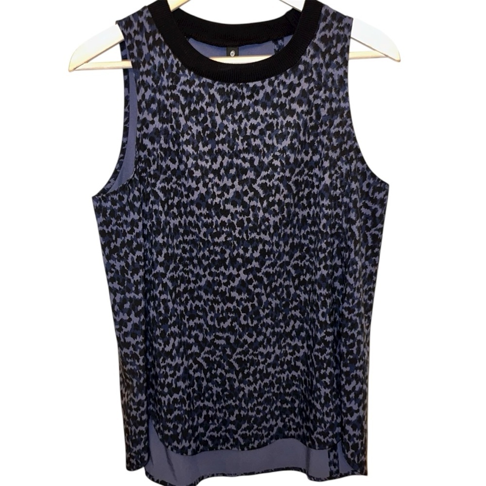EUC Athleta Black and Blue Patterned Tank Top